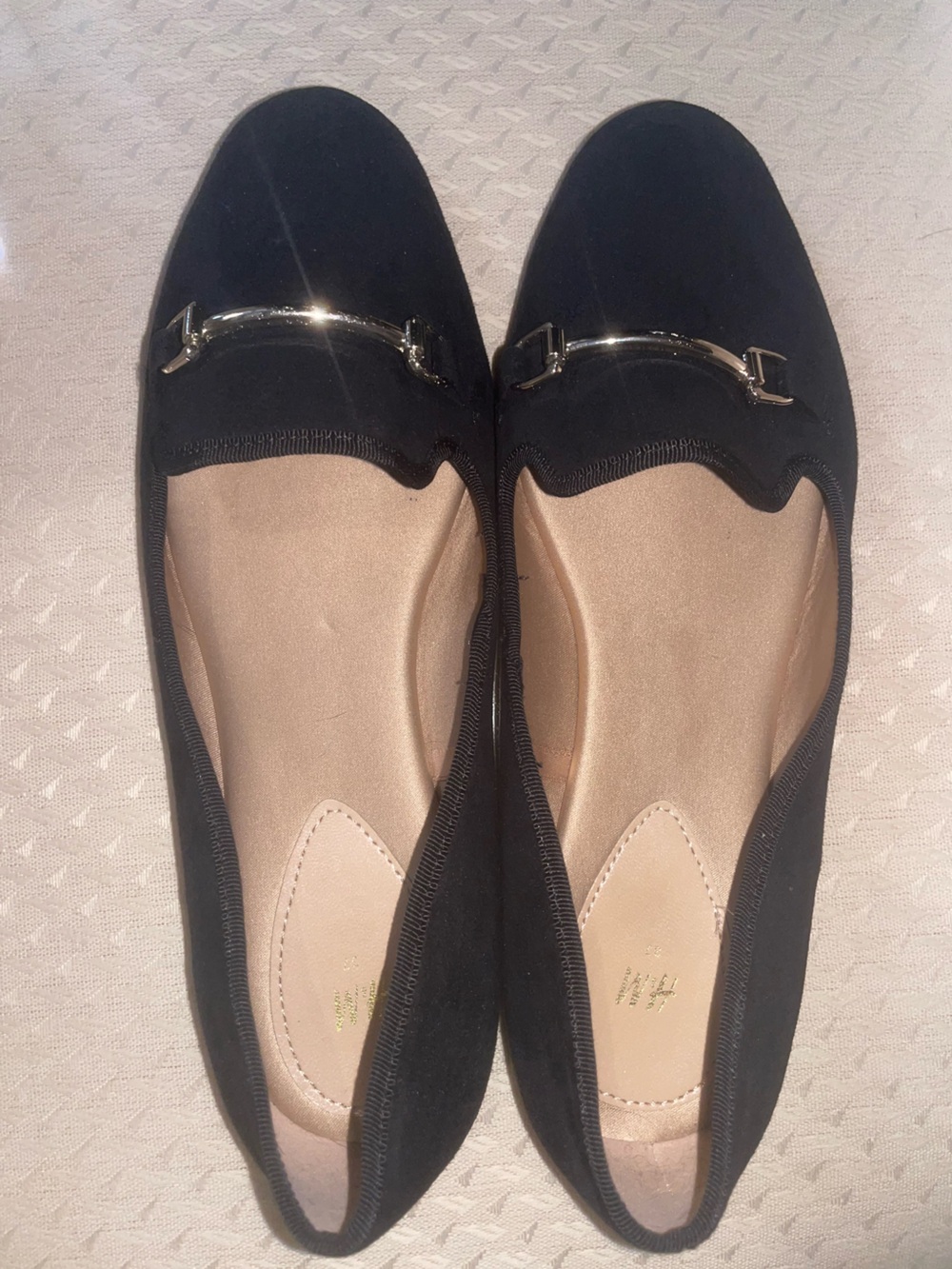 New H&M Black Women's Faux Suede Loafers Flats in Size 7